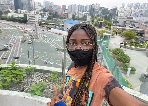 本尼迪克塔俯瞰韩国首尔